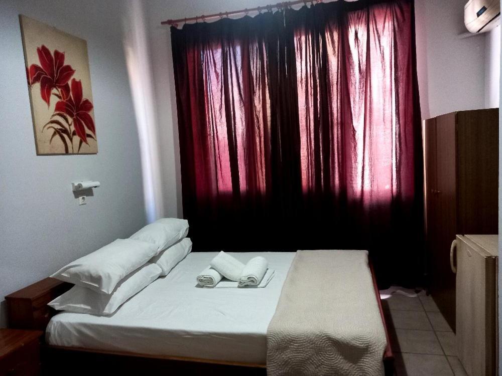 Hotel Korydallos Pireusz Kültér fotó